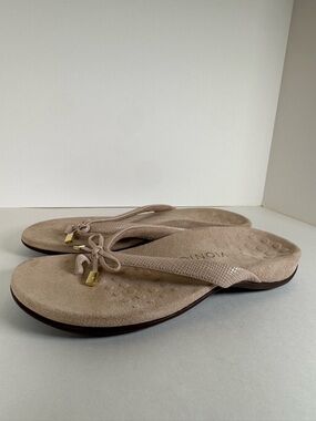Vionic Women's Bella II Sandals 7 M EU 38 Beach Vacation Nude Cream Cruise New